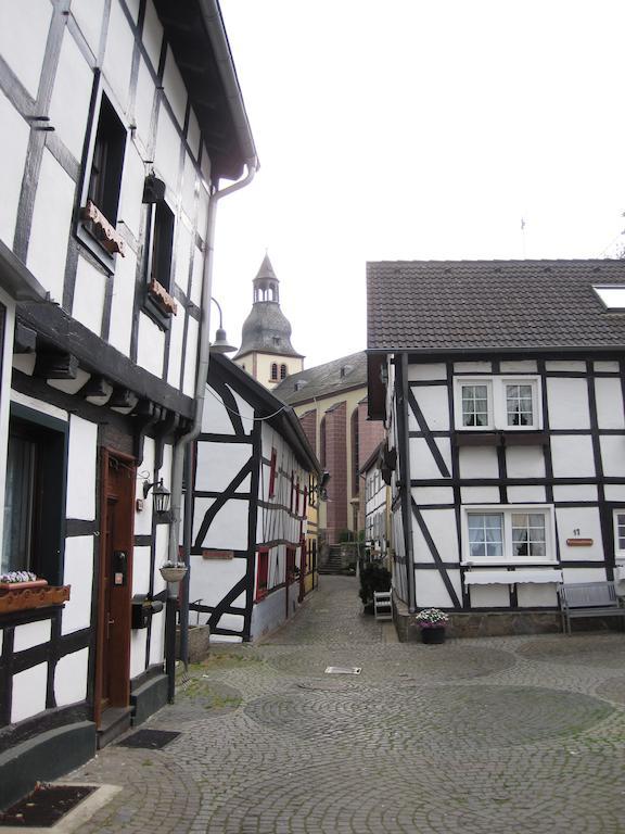 Ferienwohnungen - An Der Kunstakademie Heimbach Quarto foto